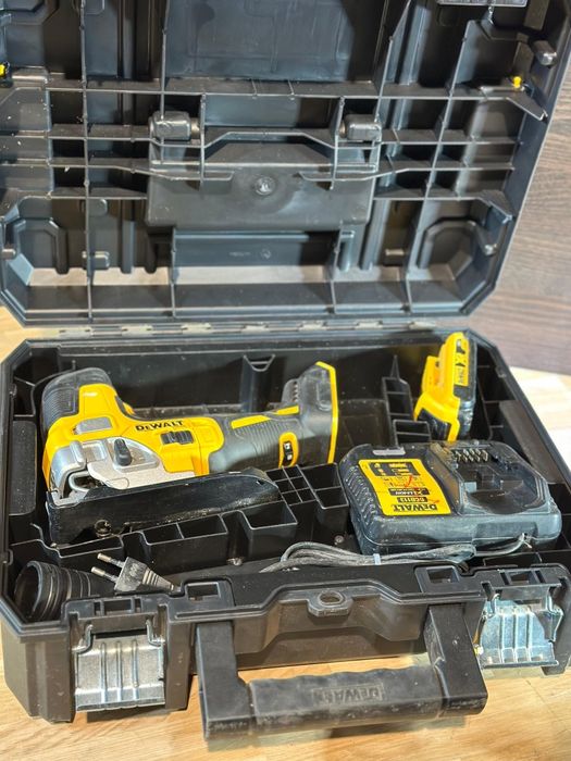Dewalt DCS 335 /pendular/fierăstrău electric/soarec