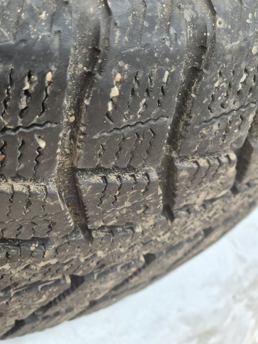 Автощина зимняя  б/у