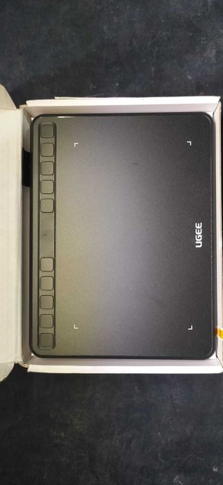 Tabletă Grafică Ugee Q6 – Creativitate