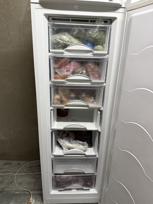 Продам Морозильную камеру Атлант