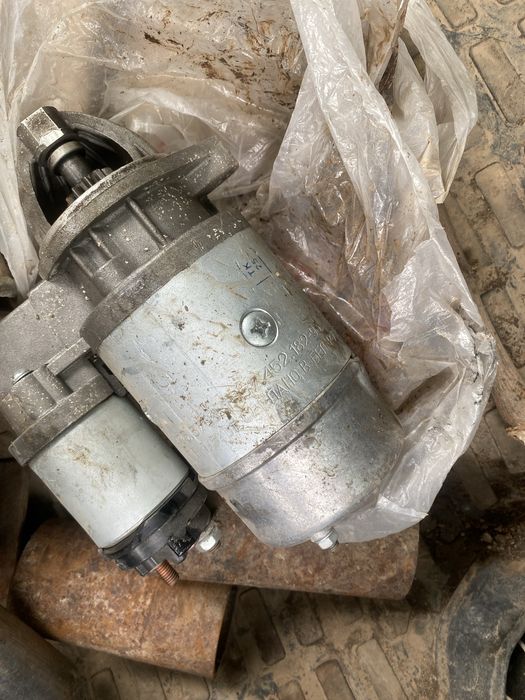 Стартер новый в наличий