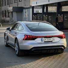 Audi e-tron GT  nasiya savdo