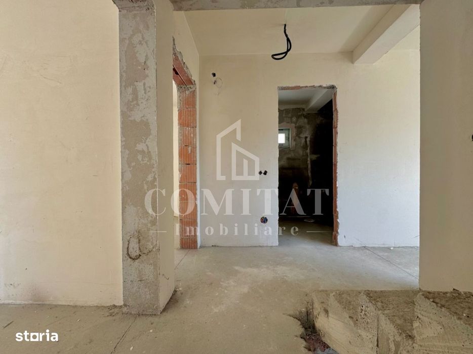 Casă de tip duplex | Stadiu semifinisat | 4 camere | Zona Câmpului