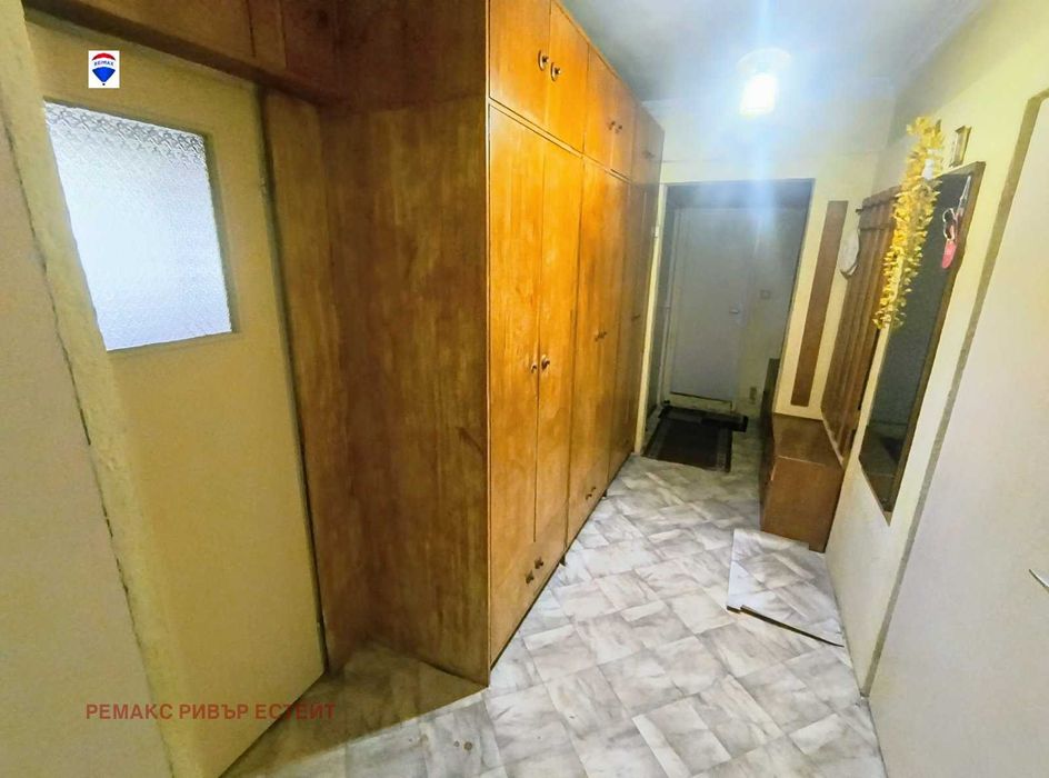 Продава се Двустаен апартамент в Русе, Дружба 3 - 58 кв.м за 1018 €/кв.м - Снимка #7