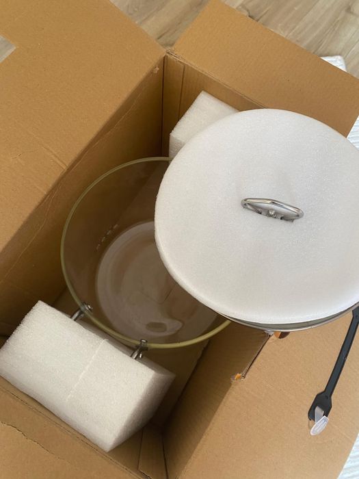 Продаю мантоварку и кастрюлю