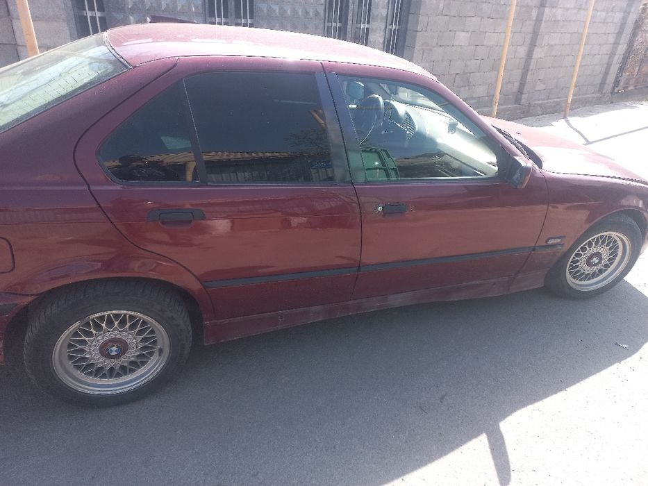 Продаётся бмв. Е 36.