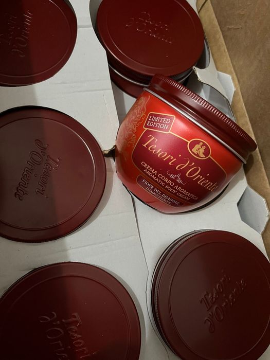 Cosmetice Noi Sigilate