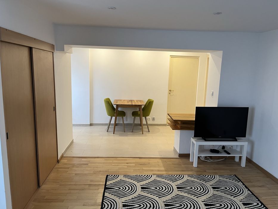 Inchiriere Garsoniera Piata Victoriei