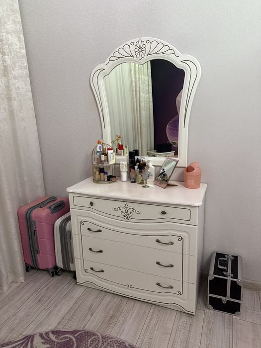 полный комплект мебели