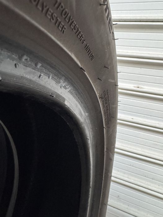 Автомобилни гуми 215 55 17 Hankook