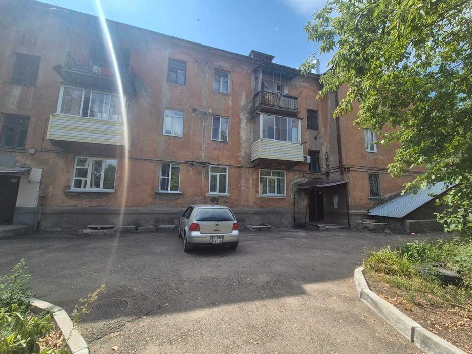 Продается 2к квартира в кирпичном доме, район ДКМ