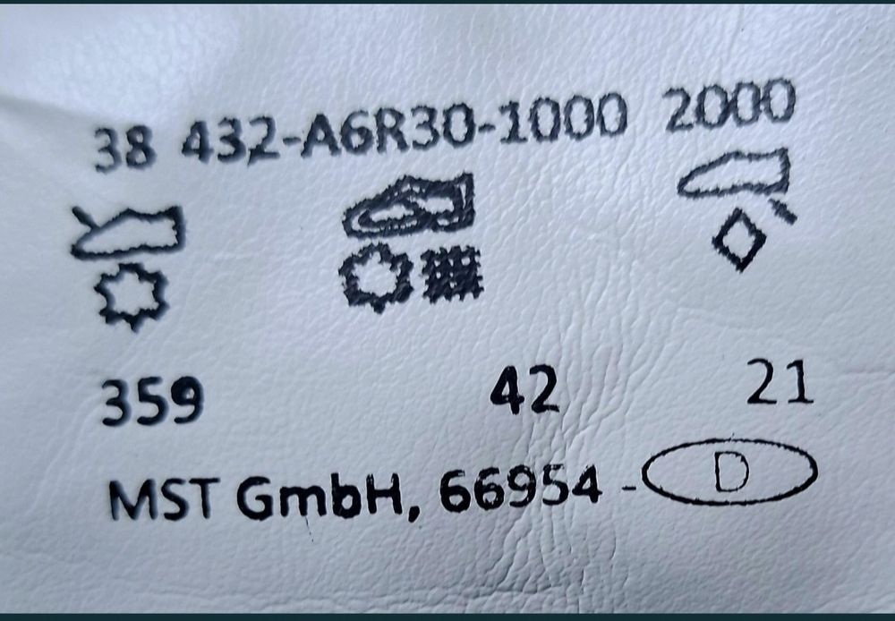 Кроссовки Кеды BUGATTI, оригинал, размер 37-38