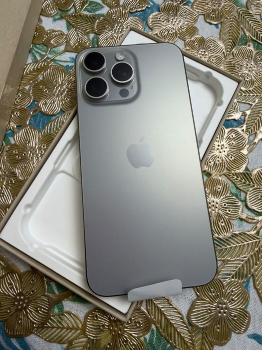 Iphone 15 pro max 256 e sim nou neactivat