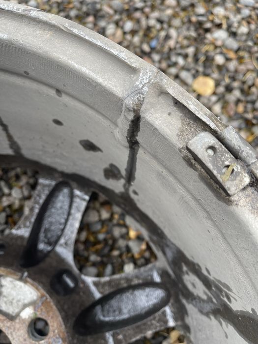 Два диска от тойота аристо