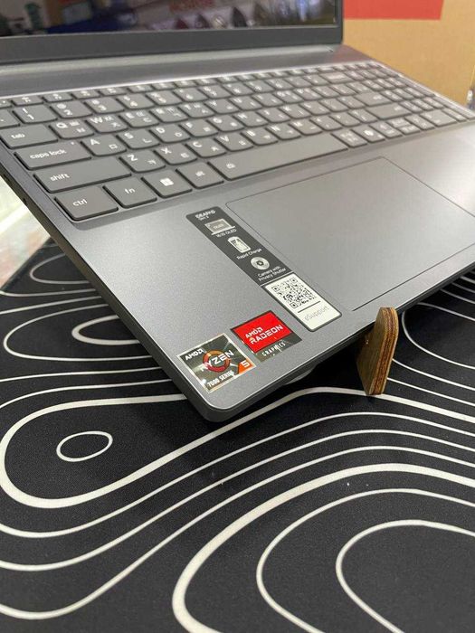 Lenovo Ideapad slim 3 R5 7535HS 8/256/Display 15'1 OLED 2K