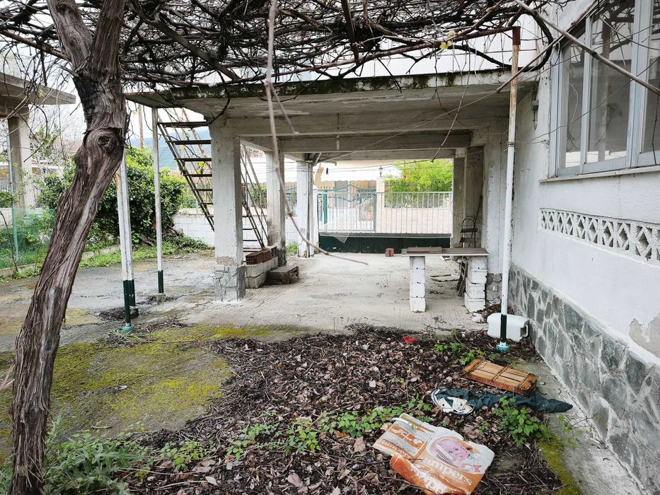 Продава къща на две нива до морето 93 м2 с двор 304 м2 в Порто Фино, Гърция