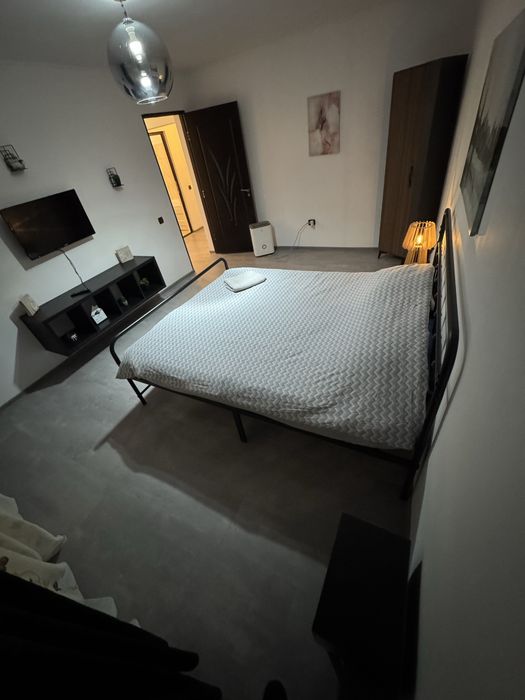Apartament cu 2 camere Decomandat