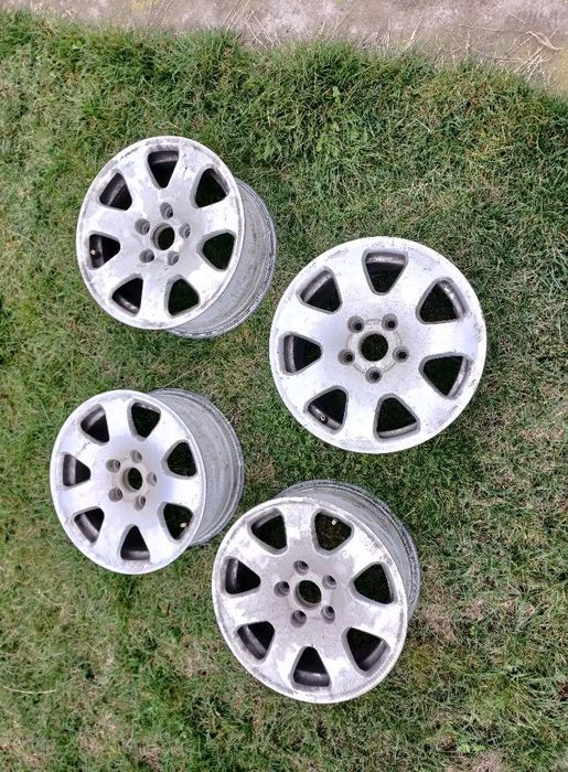 Vând jante audi a4 b7 preț 200 lei bucata ușor negociabil