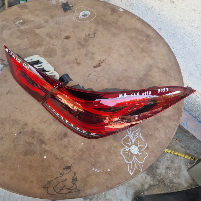 Mercedes Benz CLA C118 2023 вътрешен десен стоп