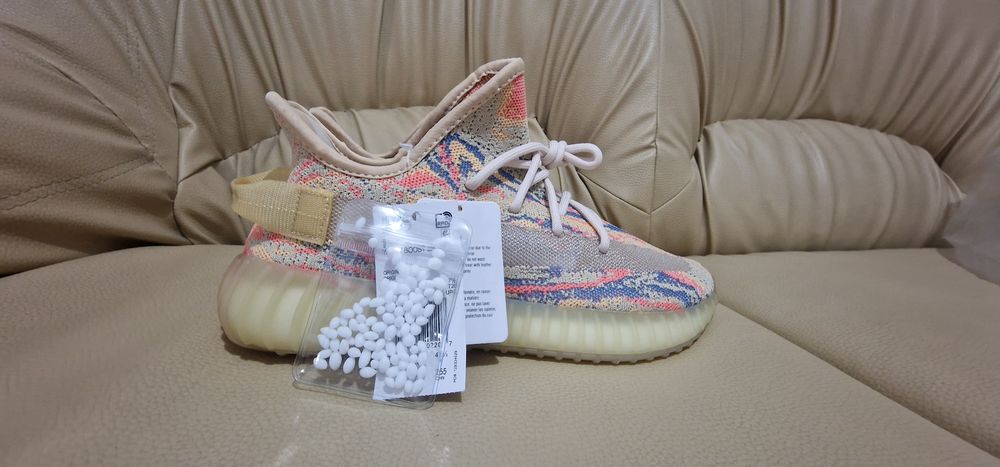 Yeezy.  MX   OAT