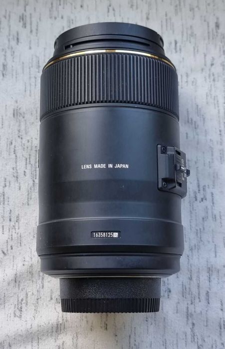 Sigma 105mm f/2.8 EX DG OS HSM Macro 1:1 за Nikon F