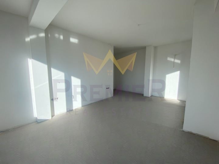 Продава се Четиристаен апартамент в София, Малинова долина - 226 кв.м за 1992 €/кв.м - Снимка #4