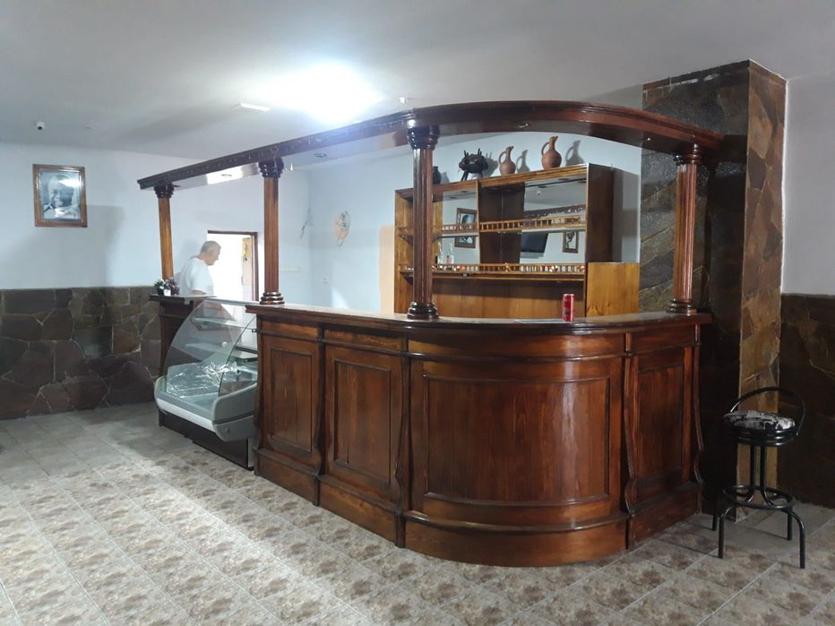 Барная стойка из массива дерева