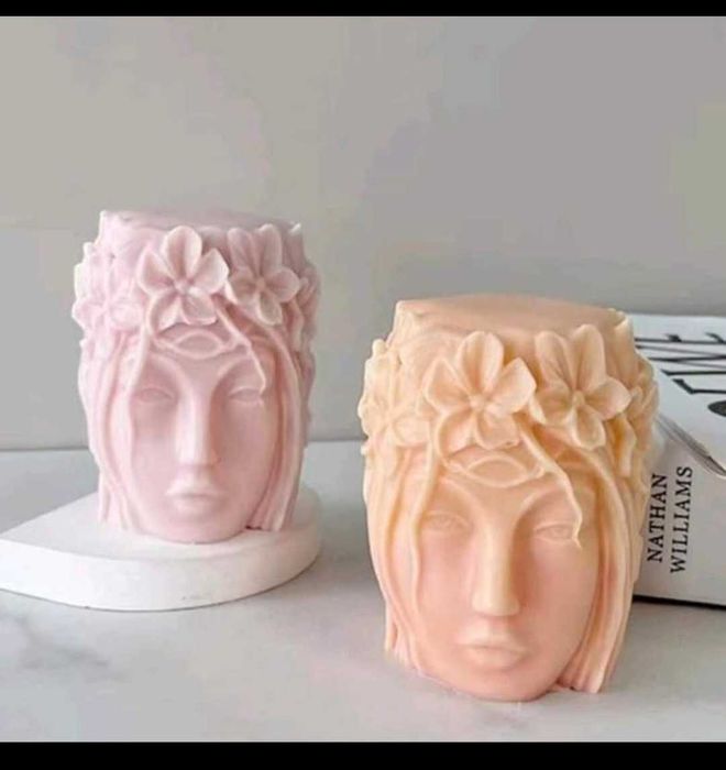 Lumanari parfumate diferite culor si modele.