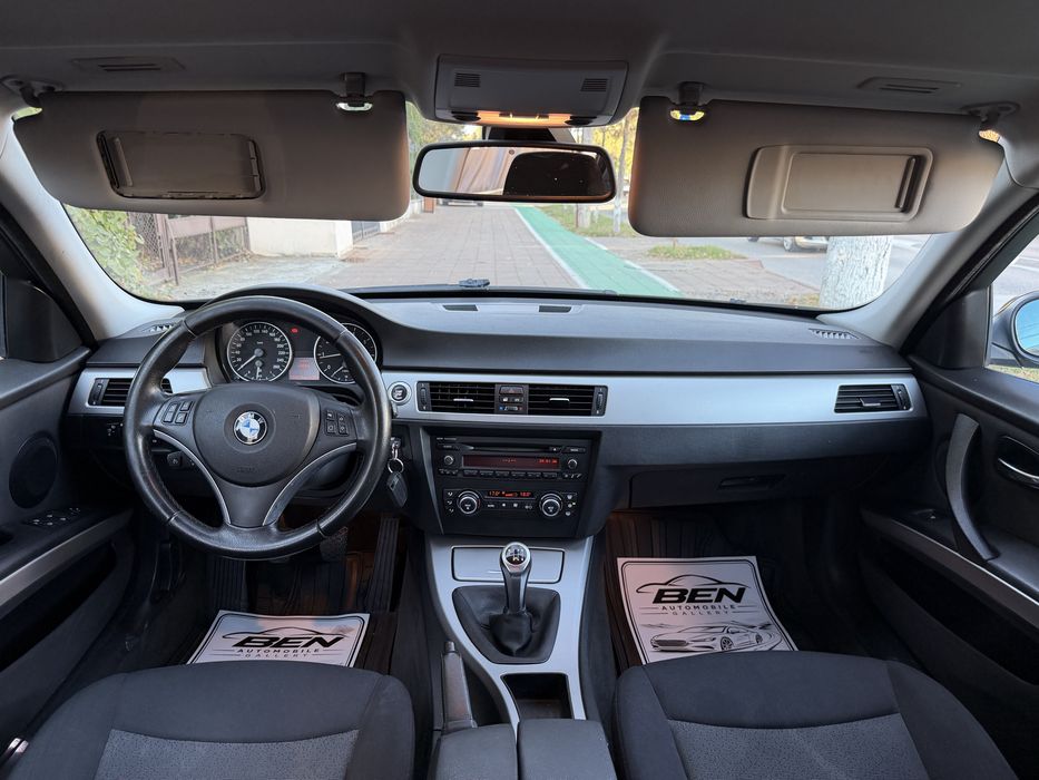 Vand Bmw Seria 3 E90 ~ Benzina ~ Clima ~ Senzori ~ Comenzi Volan