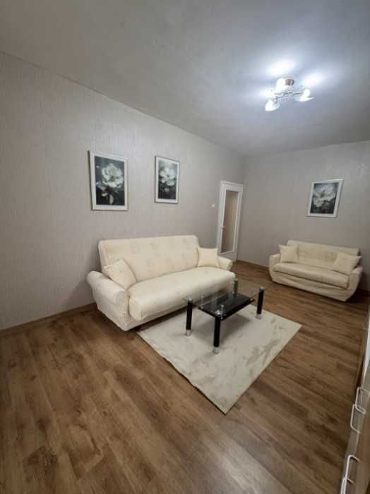 Дава се под наем Двустаен апартамент в София, Хиподрума - 65 кв.м за 590 € - Снимка #1