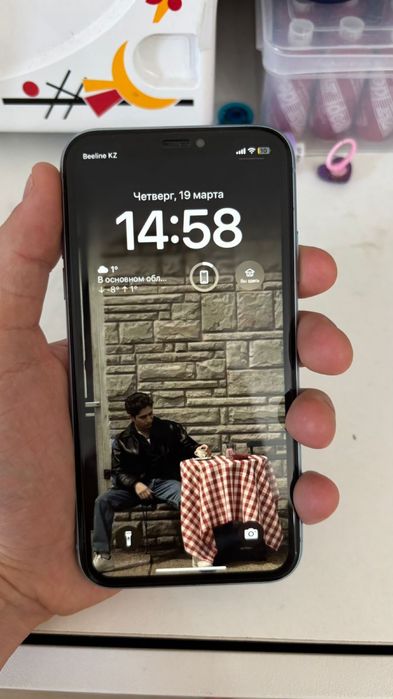 Продам IPhone Xr 64гб