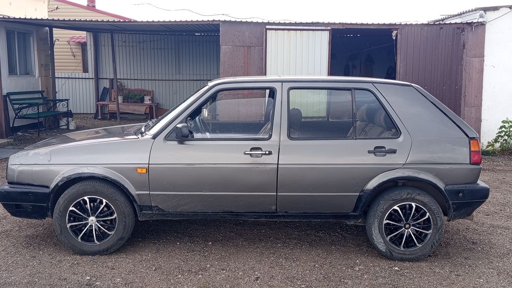 Volkswagen golf 2