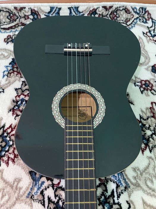 Gitara Gonzales black
