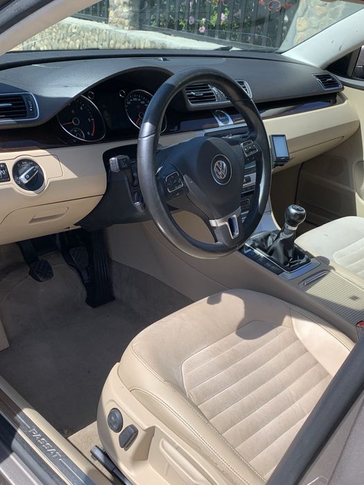 Spălare tapițerie mobilier și interior auto