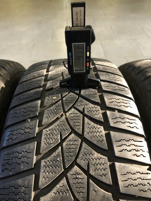 Зимни гуми 205 60 16 Good Year runflat Ultra Grip 4бр