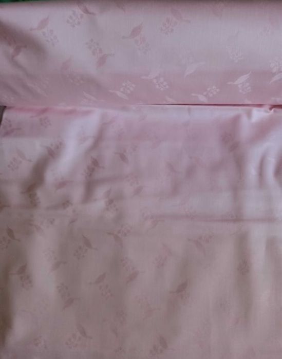 Damasc roz  cu imprimeu.