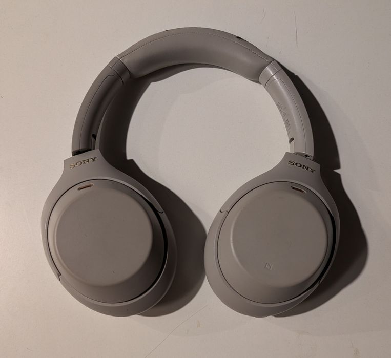 Наушники Sony WH-1000XM4