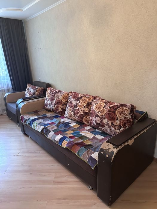 Диван и кресло отдам даром!!!