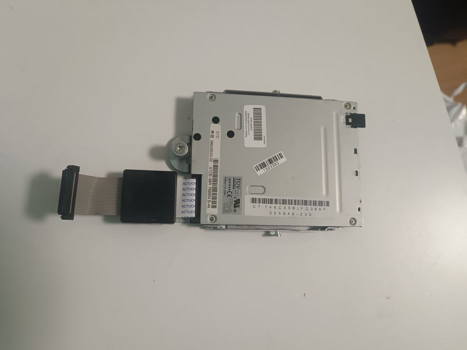 CD ROM за лаптоп