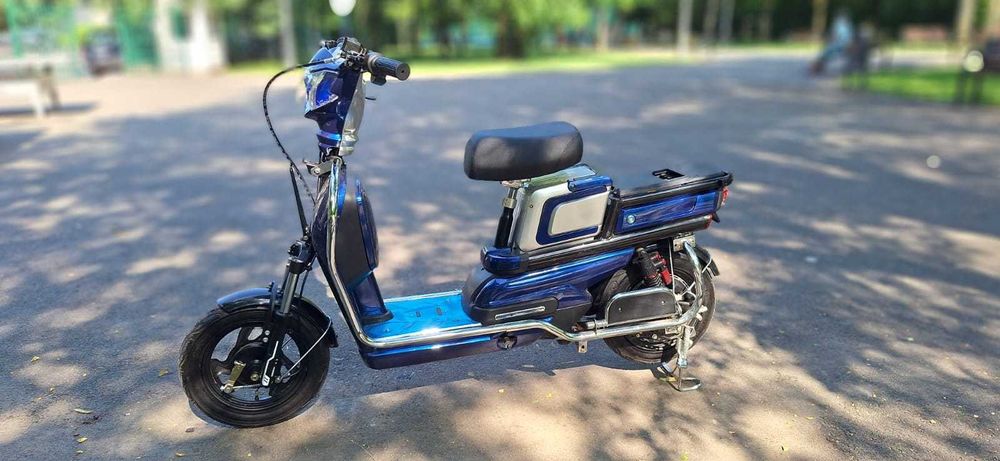 Scuter electric 500W 48V li ion detasabila impecabil viteza 50km