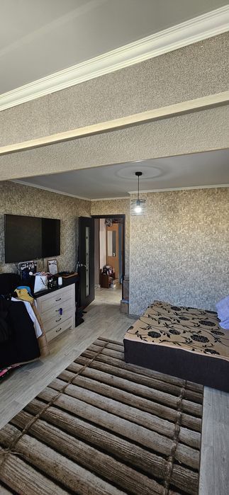 Срочно продам 3 х ком кв 6 мкр