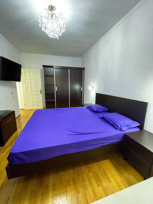 3х комнатная у метро Айбек/Космонавтов (голубые купола)