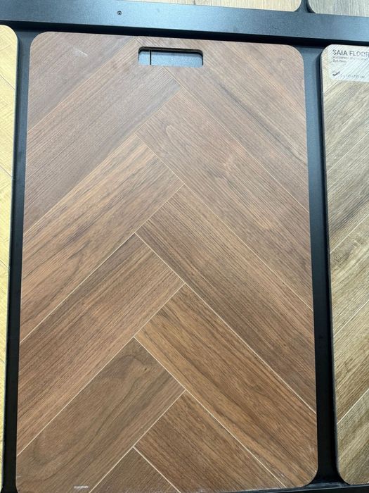 Ламинат ёлочка. Со склада