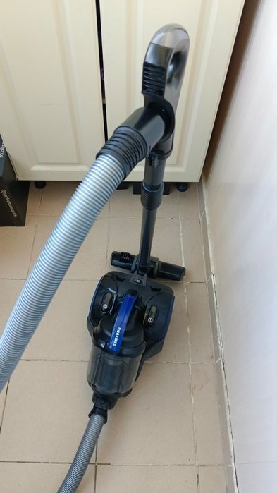 Пылесос Samsung cyclone force