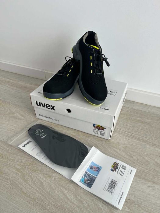 Pantofi perforati Uvex 1 S1  FO SR
