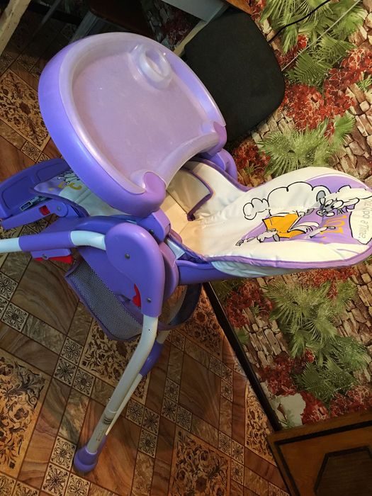 Детский стульчик для кормление