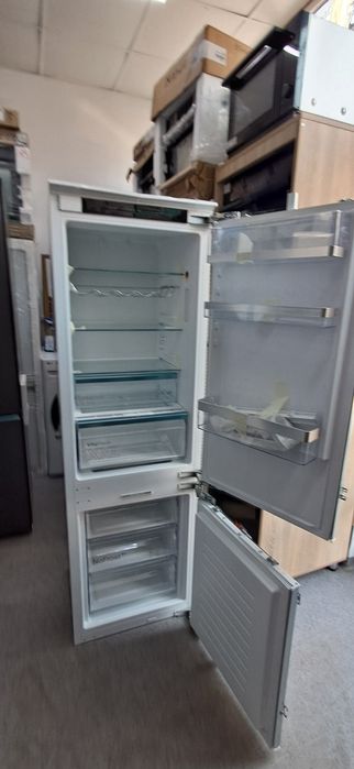 Frigider Bosch seria 6 incorporabil  import GERMANIA Garanție Hd29