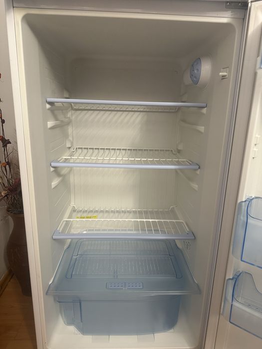 Frigider Arctic negociabil