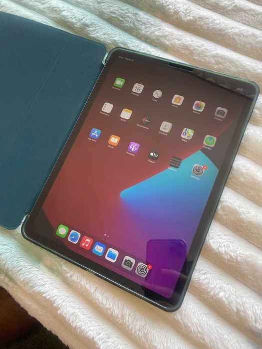 Таблет iPad Pro 11 , 128GB, 2nd Gen Wi-Fi - КАТО НОВ