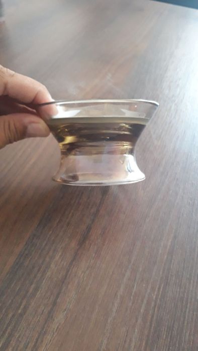 scrumiera sau suport lumanare